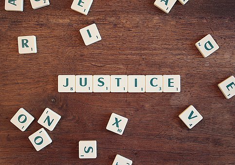 justice-2755765__340